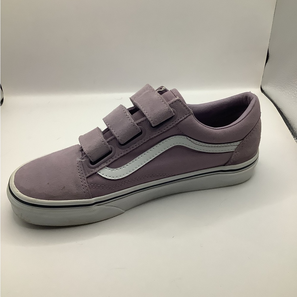 Vans Suede Low-Top Sneaker in Lilac with White Logo